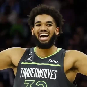 Warriors trade proposal lands Karl-Anthony Towns in 3-Team blockbuster