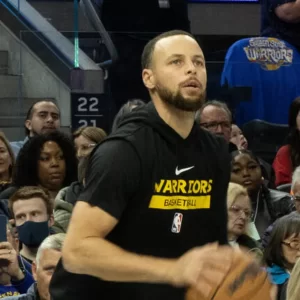 Stephen Curry has a nice gift for Employee he hit with Basketball