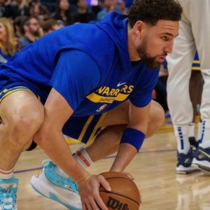 Klay Thompson reacts to Jordan Poole’s crucial turnover vs. Timberwolves