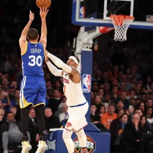 Stephen Curry sends heartfelt message to Carmelo Anthony