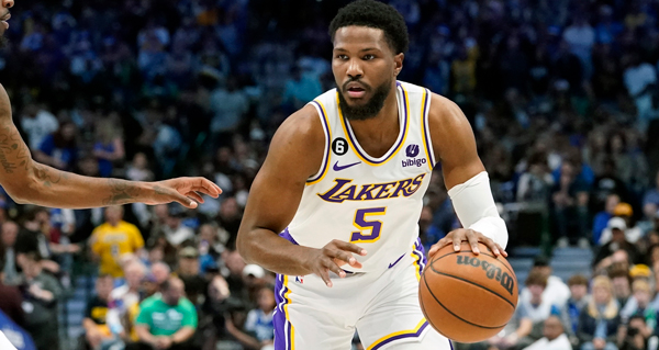 Warriors among 6 teams interested in Lakers’ free agent Sharpshooter